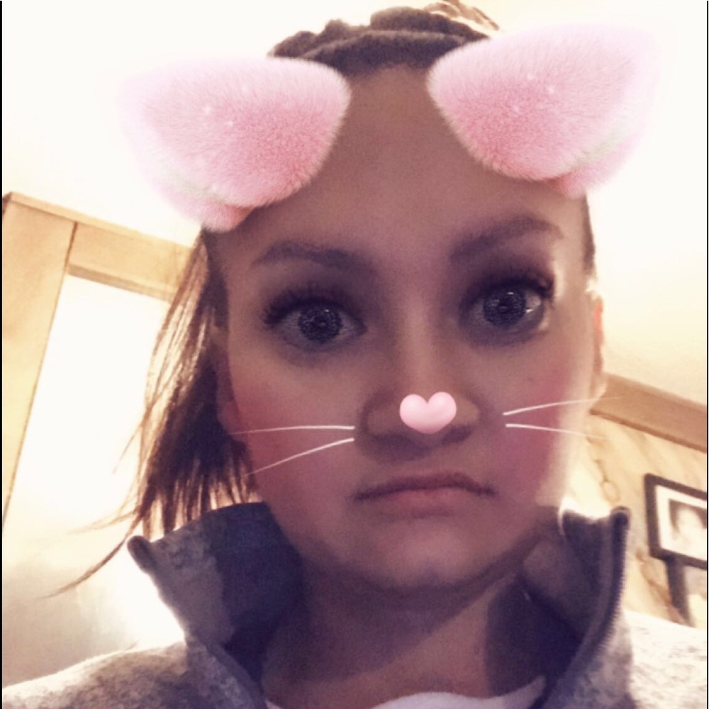 Meet your Posher, Noemie